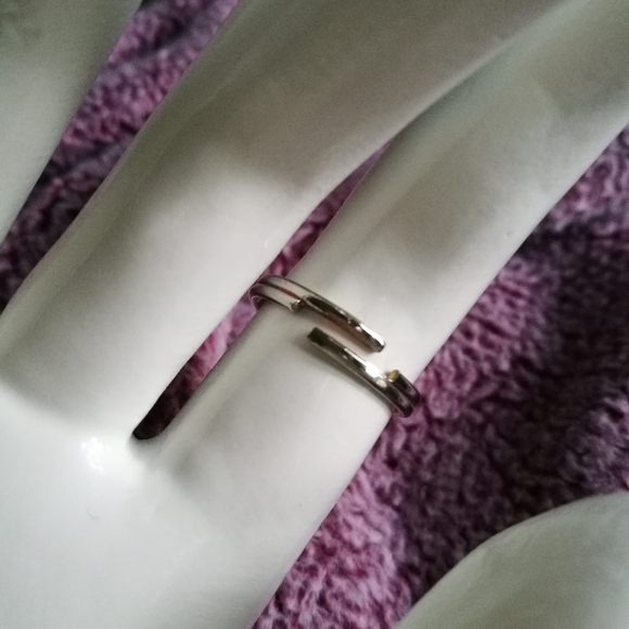 FREE Blue Rhinestone Costume Ring - Picture 4 of 4